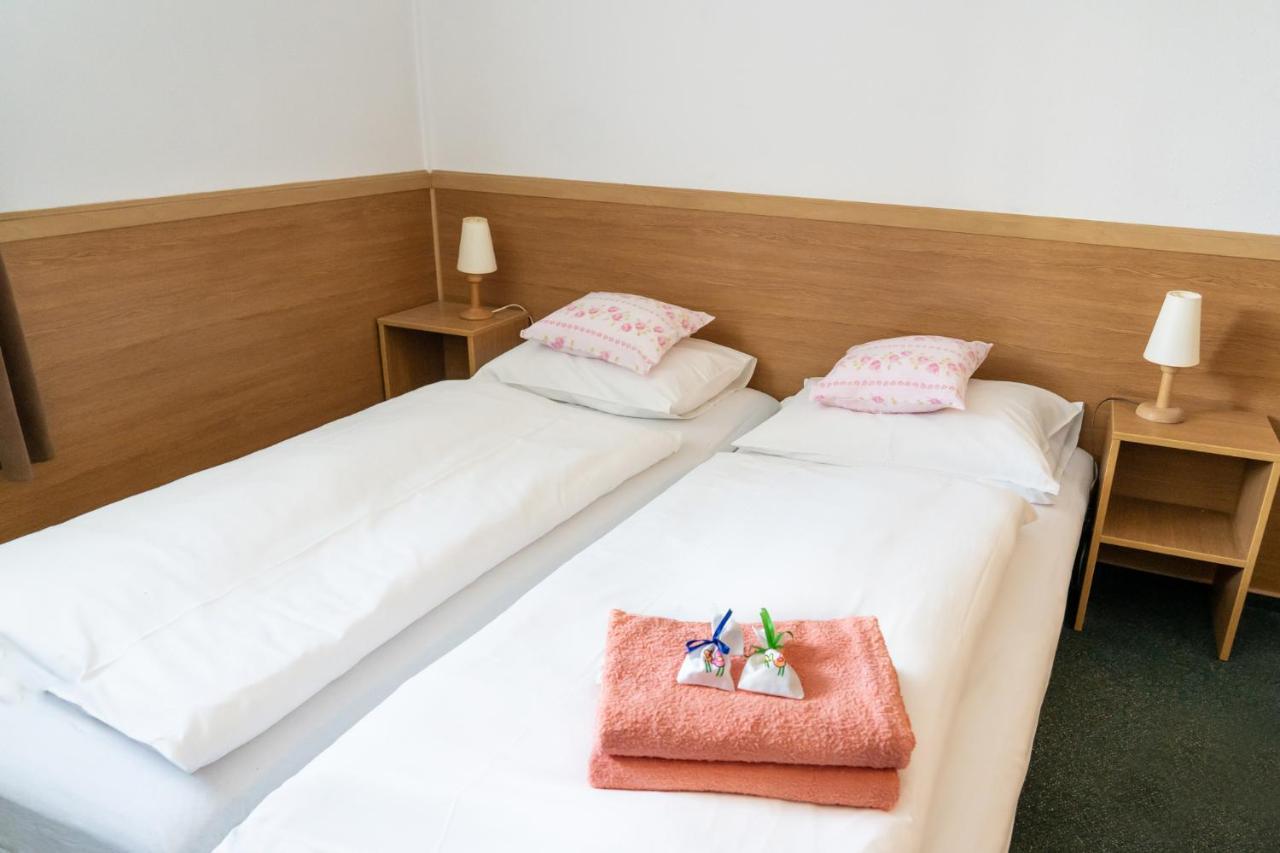 Hotel Beskid Белско-Бяла Екстериор снимка