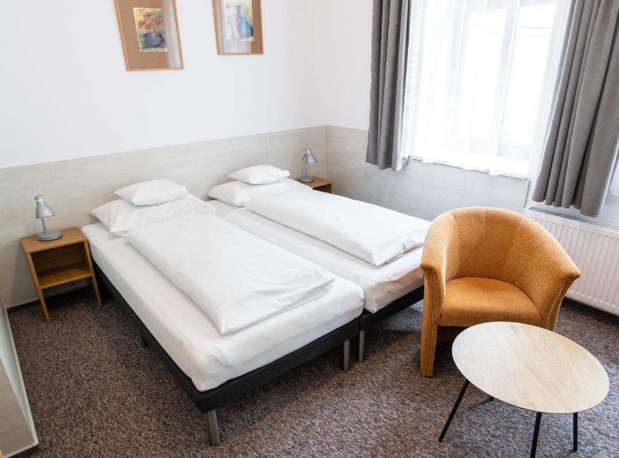 Hotel Beskid Белско-Бяла Екстериор снимка
